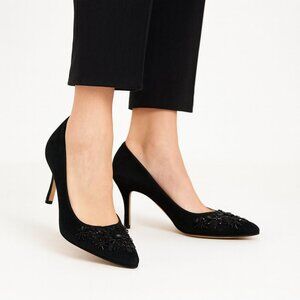 Oscar de la Renta Black Suede Heels 8.5M Beaded Floral Pumps Classic Shoes